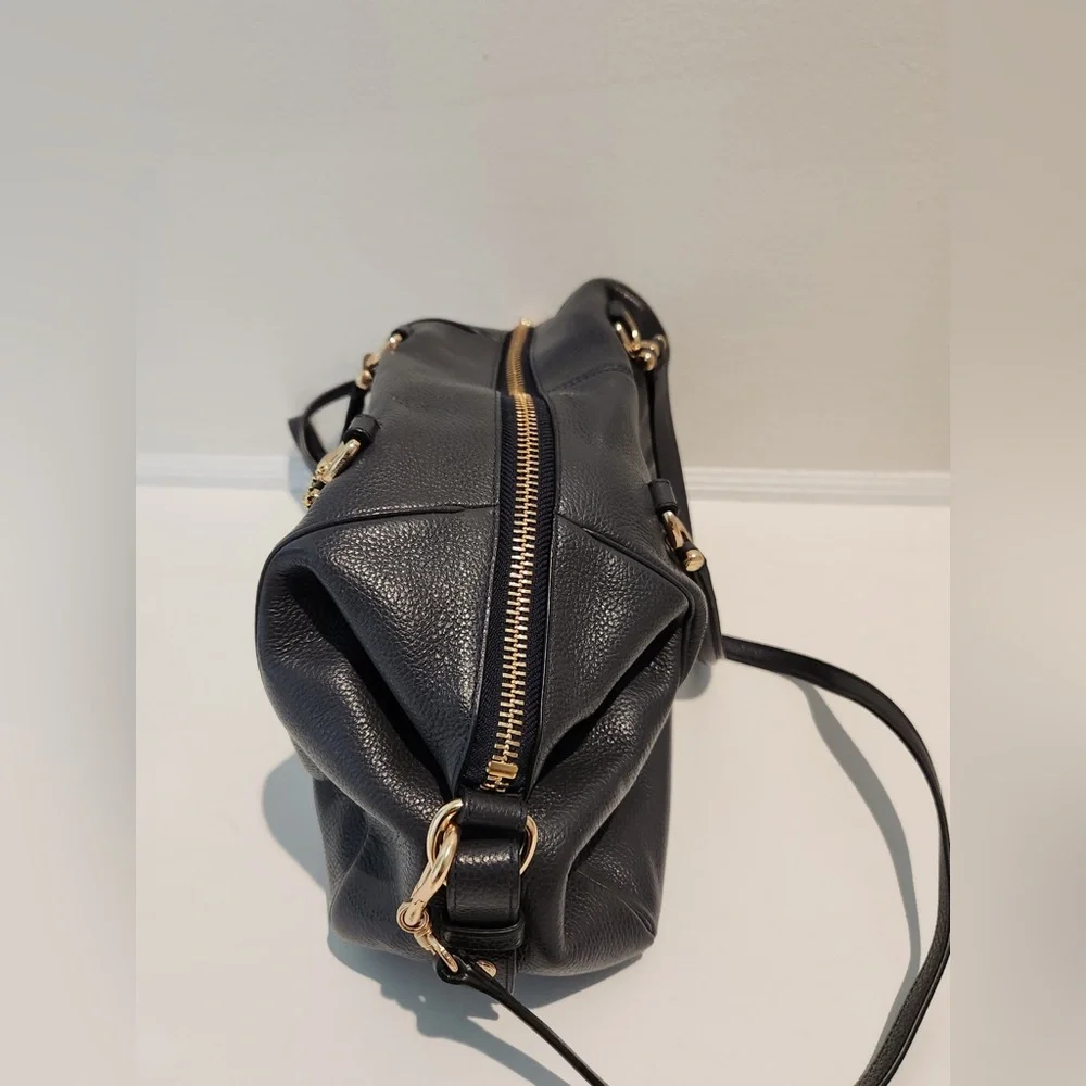 Coach Handbag - Picture 4 of 7